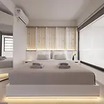 Albatross Beach Front Villas Villa Gennadi
