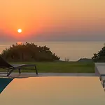 Albatross Beach Front Villas Villa Gennadi