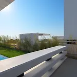 Albatross Beach Front Villas