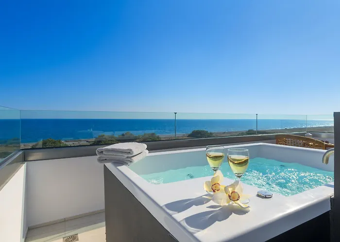 Albatross Front Villa *