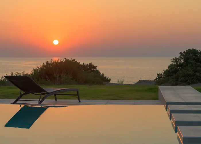 Albatross Front Villa Gennadi