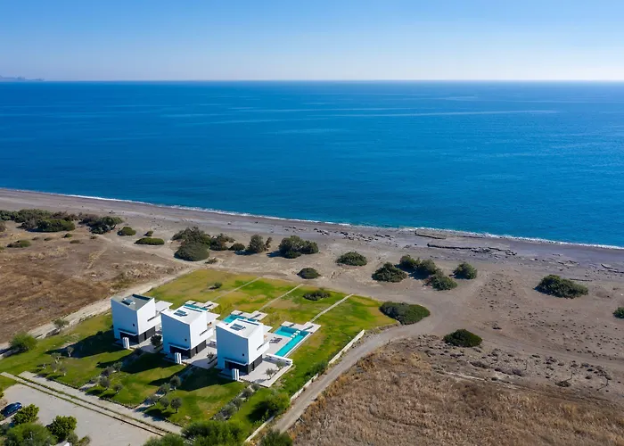 Albatross Front Villa Gennadi