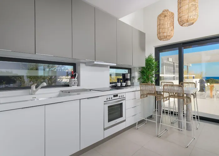 Albatross Front * Gennadi