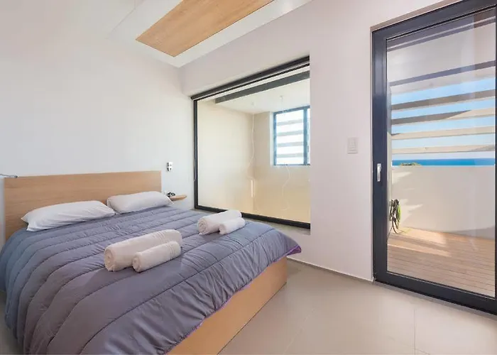 Albatross Front * Gennadi