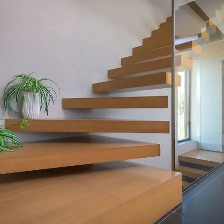 Albatross Front Villa Gennadi