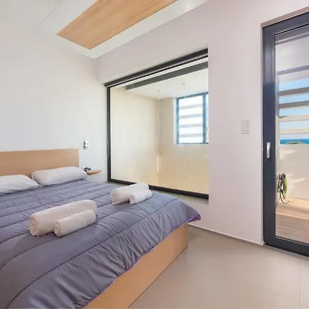 Albatross Front * Gennadi