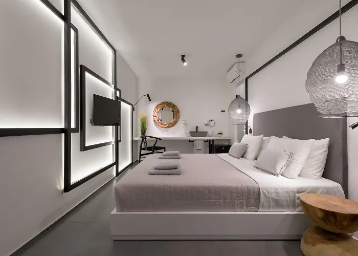 Villa Albatross Front Jenádi