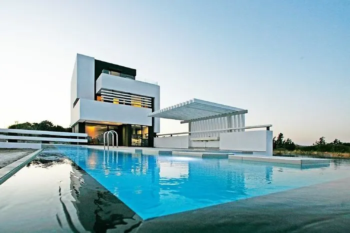 Albatross Front * גנאדי