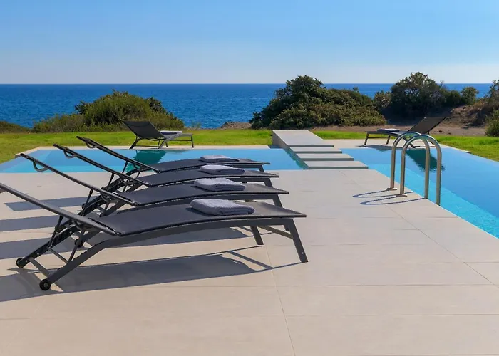 Albatross Front Villa