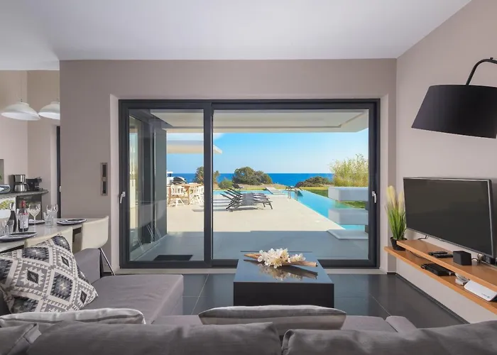 Albatross Front Villa Jenádi