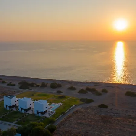 Villa Albatross Front