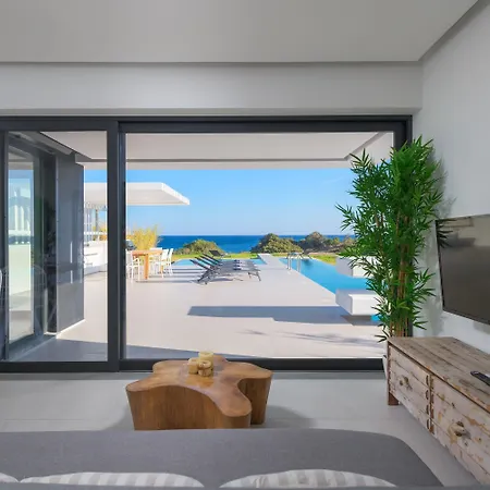 Villa Albatross Front Gennadi