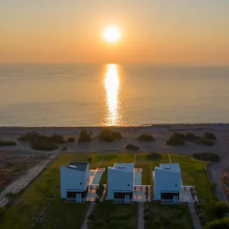 Albatross Front Villa Gennadi