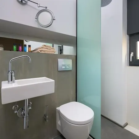 Albatross Beach Front Villas Gennadi