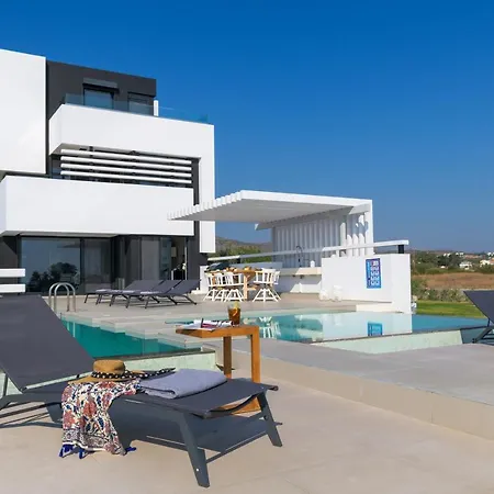 Albatross Beach Front Villas Villa