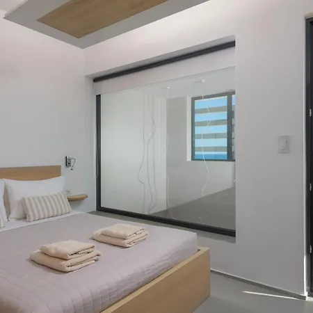 Villa Albatross Front *