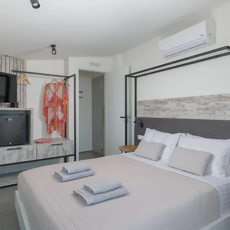 Villa Albatross Beach Front Villas *